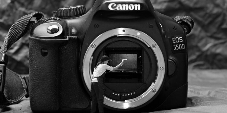 Quotable Quick-wits: Inspiring Quotes to Ignite Your Mind